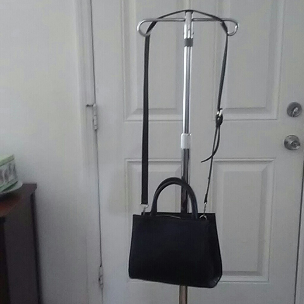 Handbag - Picture 2 of 4